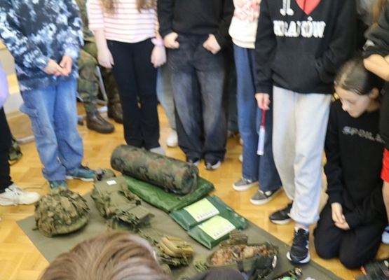 uczniowie biorą udział w  szkoleniu