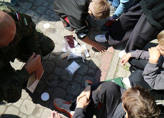 uczniowie biorą udział w  szkoleniu