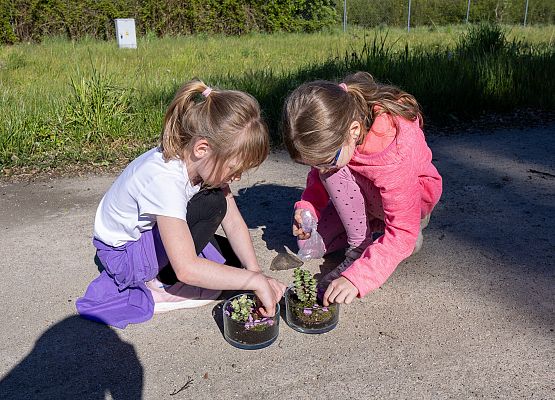 dzieci w trakcie warsztatów