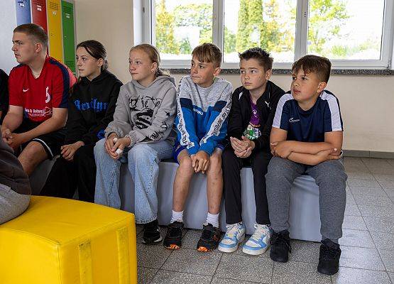 uczniowie podczas zajęć