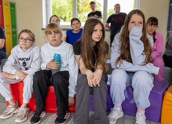 uczniowie podczas zajęć