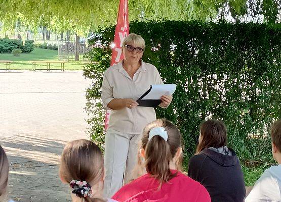 Grafika 8: Narodowe Czytanie  2025