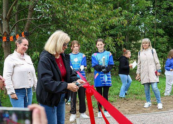 Grafika 5: Wielkie otwarcie strefy bule w szkolnym sadzie