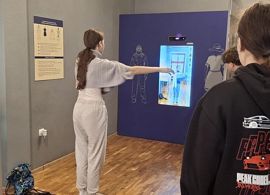 uczniowie podczas warsztatów