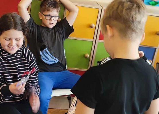 Grafika 14: Dzień Dziewczynek