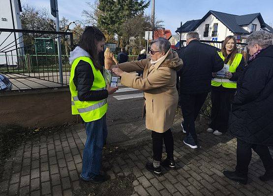 wolontariuszki podczas zbiórki