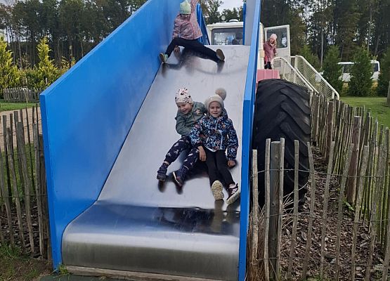 przedszkolaki na wycieczce