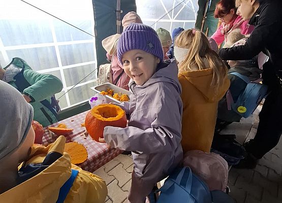 przedszkolaki na wycieczce