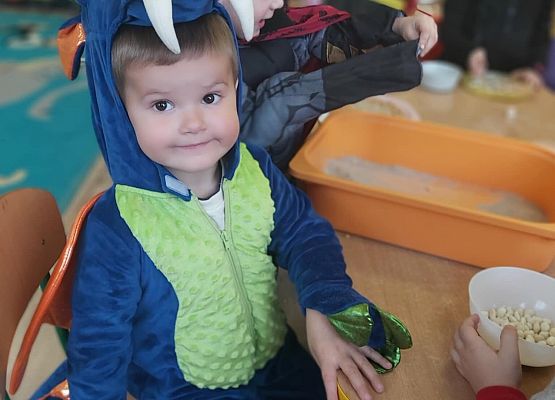 chłopiec w przebraniu