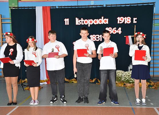 uczestnicy uroczystości