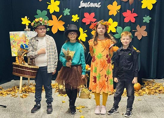 uczniowie podczas konkursu