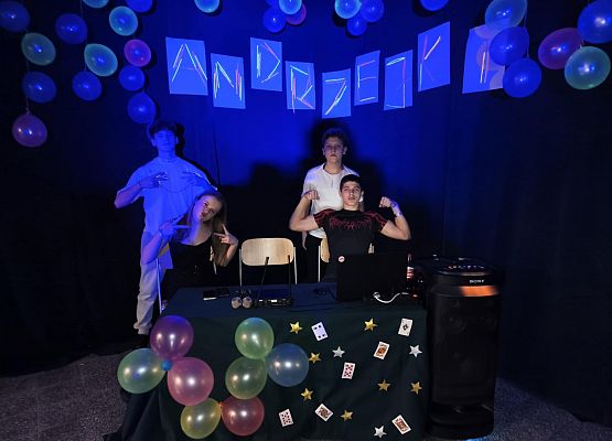 uczniowie w trakcie zabawy