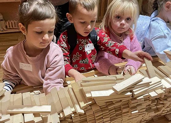przedszkolaki w Wielkiej Farmie Elfów