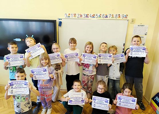 dzieci podczas zabawy