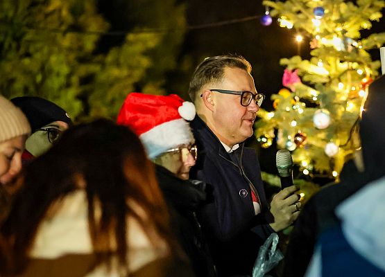 sołtys Łebienia przemawia