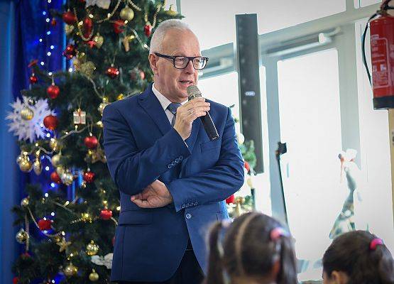 dyrektor składa życzenia