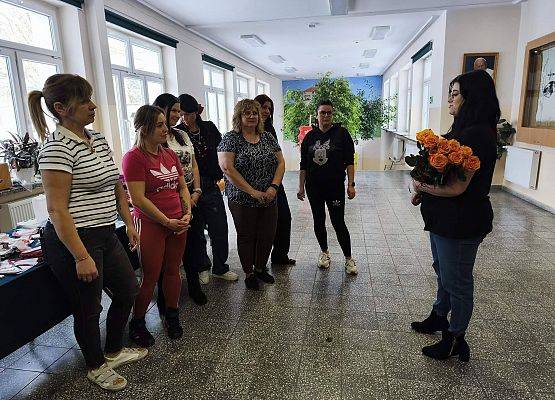 uczestnicy kiermaszu