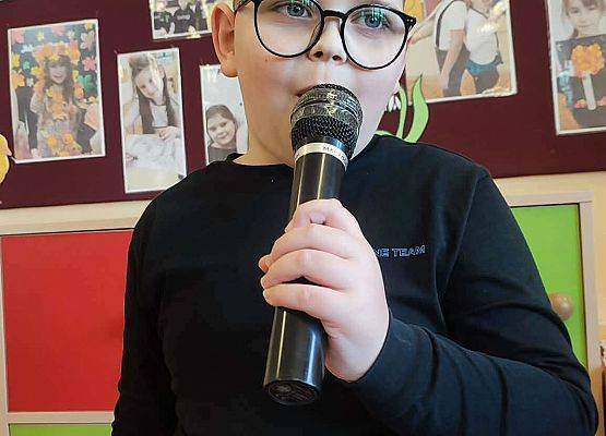 uczeń prezentuje swój przyszły zawód