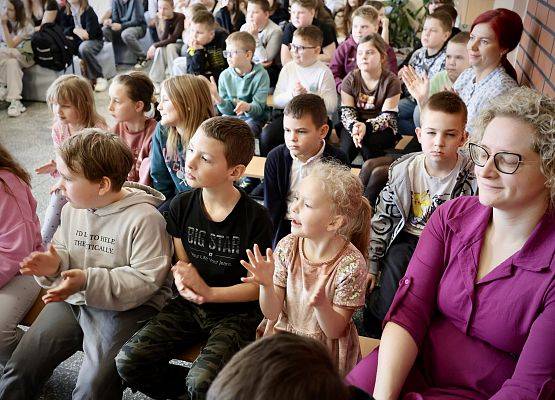 obchody Dnia Jedności Kaszubów w Zespole Szkół w Łebieniu