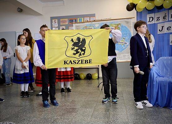 obchody Dnia Jedności Kaszubów w Zespole Szkół w Łebieniu