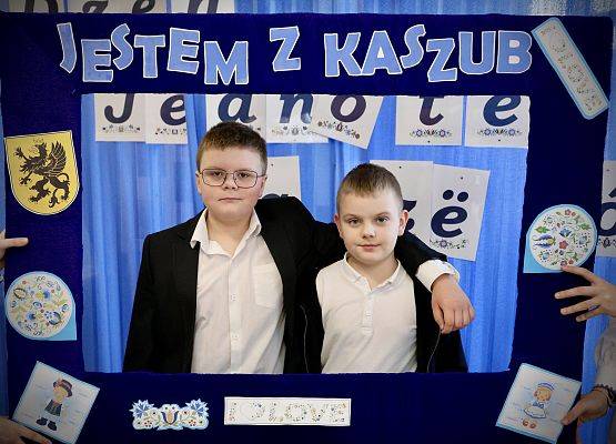 obchody Dnia Jedności Kaszubów w Zespole Szkół w Łebieniu