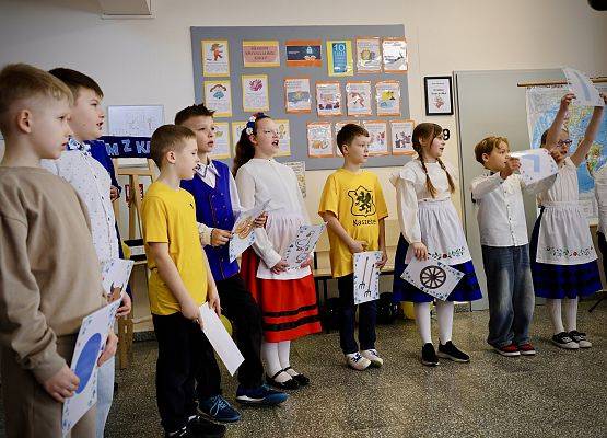 obchody Dnia Jedności Kaszubów w Zespole Szkół w Łebieniu