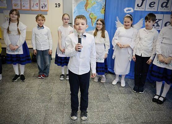 obchody Dnia Jedności Kaszubów w Zespole Szkół w Łebieniu
