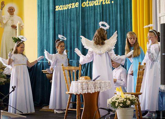 uczestnicy XV Diecezjalnego Zjazdu Szkół im. Jana Pawła II