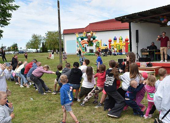 Grafika 13: Piknik Sportowo-Rodzinny w Łebieniu