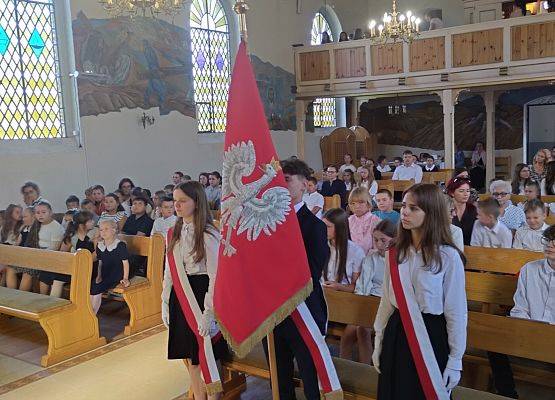 Grafika 21: Msza Święta na zakończenie roku szkolnego i katechetycznego 2025 / 2026