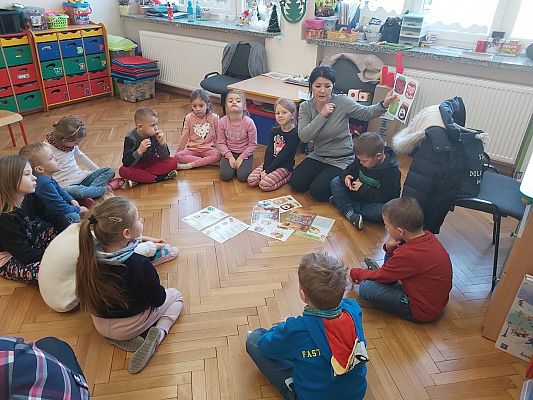 Grafika #11: Zajęcia rozwijające kompetencje kluczowe: matematyczne i przyrodniczo - chemiczne w kl. 0