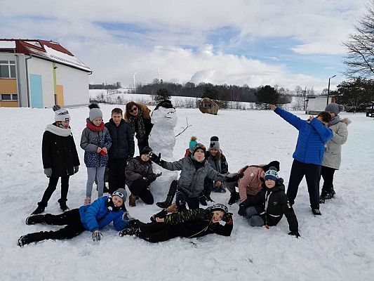 Grafika #3: ZIMOWE ZABAWY ZAWSZE BEZPIECZNE I ZDROWE