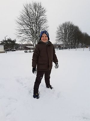 Grafika #11: Zimowe zabawy na śniegu