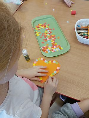 Grafika #17: Dzień Babci i Dziadka u 3,4,5 i 6- latków.