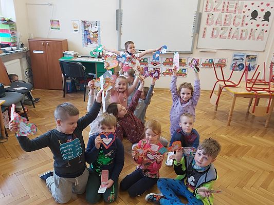 Grafika #12: Dzień Babci i Dziadka u 3,4,5 i 6- latków.