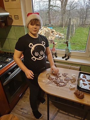 Grafika #1: ŚWIĘTA TUŻ TUŻ