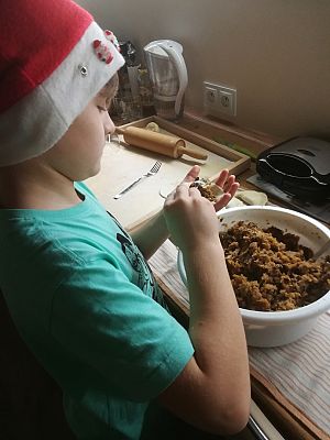 Grafika #16: ŚWIĘTA TUŻ TUŻ