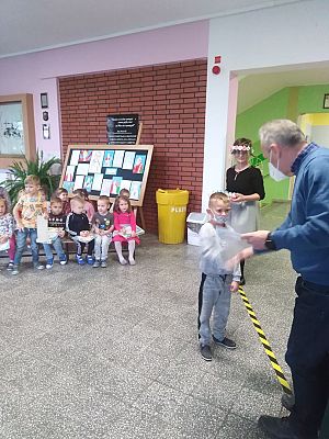 Grafika #12: Konkurs plastyczny pt.: Najpiękniejsza kartka bożonarodzeniowa