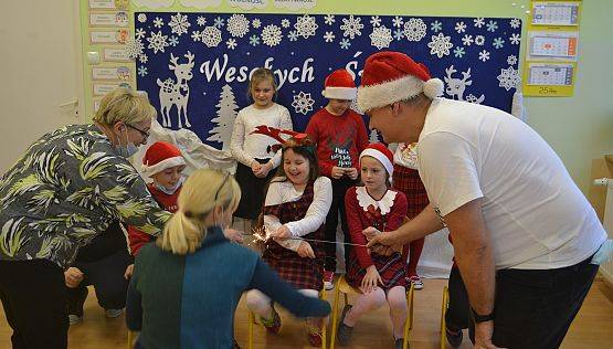 Grafika #7: Boże Narodzenie 2020