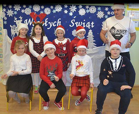 Grafika #2: Boże Narodzenie 2020