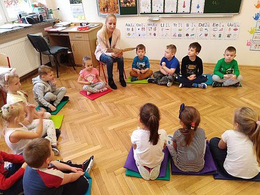 Grafika #2: Projekt "Magiczna moc bajek"