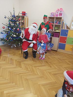 Grafika #16: Wizyta Świętego Mikołaja w Przedszkolu