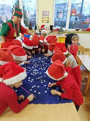 Grafika #34: Wizyta Świętego Mikołaja w Przedszkolu