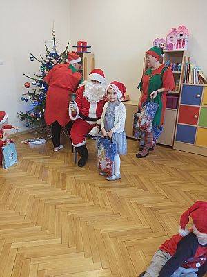 Grafika #9: Wizyta Świętego Mikołaja w Przedszkolu