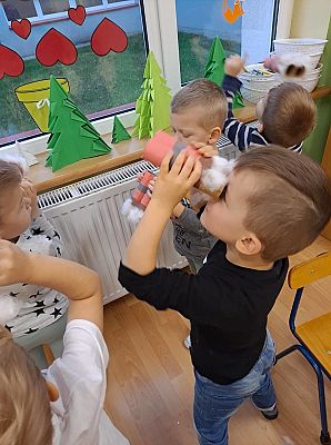 Grafika #64: Wizyta Świętego Mikołaja w Przedszkolu