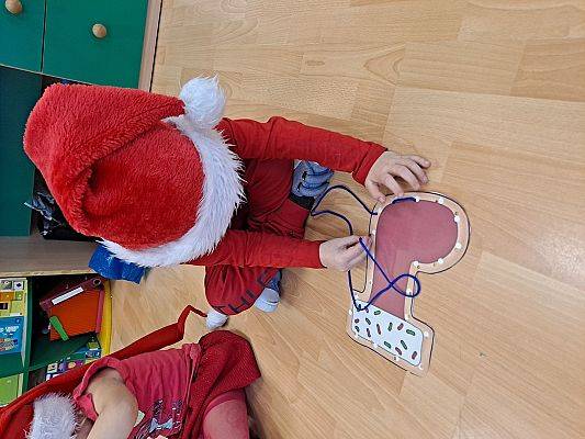 Grafika #42: Wizyta Świętego Mikołaja w Przedszkolu