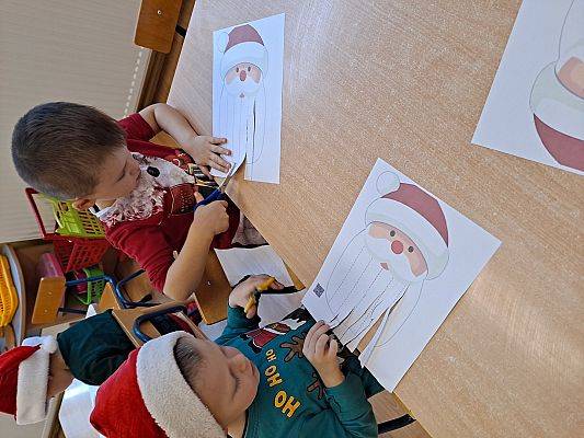 Grafika #49: Wizyta Świętego Mikołaja w Przedszkolu