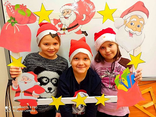 Grafika #4: Mikołajki na odległość