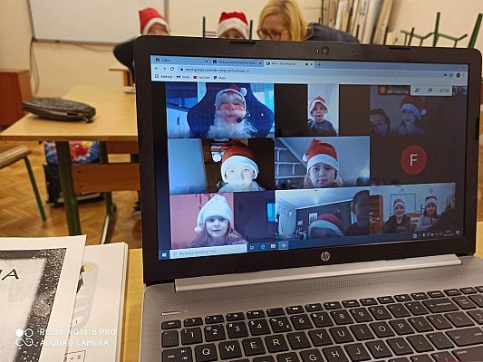 Grafika #7: Mikołajki na odległość