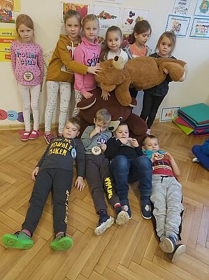 Grafika #55: "Dzień Pluszowego Misia" w Przedszkolu